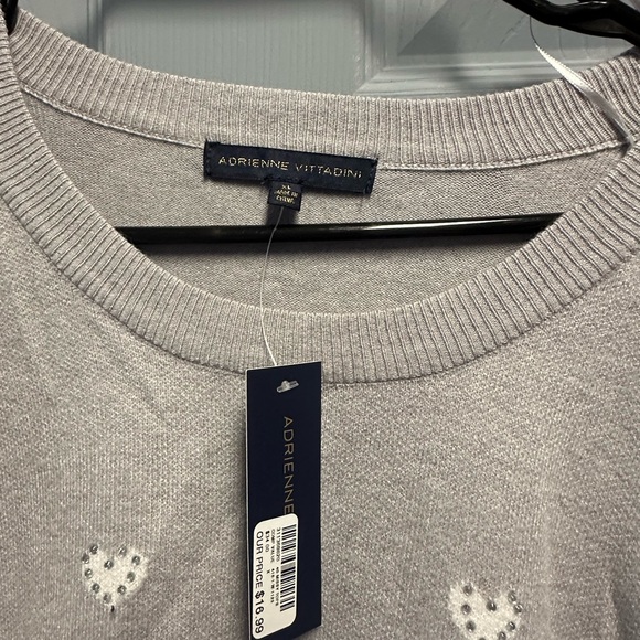 Adrienne Vittadini Light Gray Heart Sweater - Picture 2 of 4